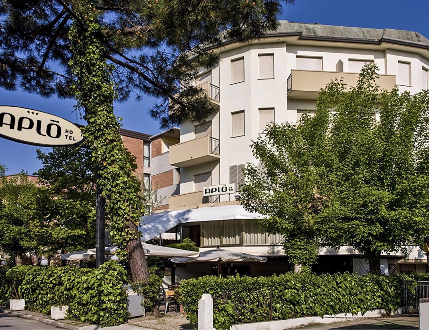 Hotel Aplo - Breakfast Experience แชร์เวีย ภายนอก รูปภาพ