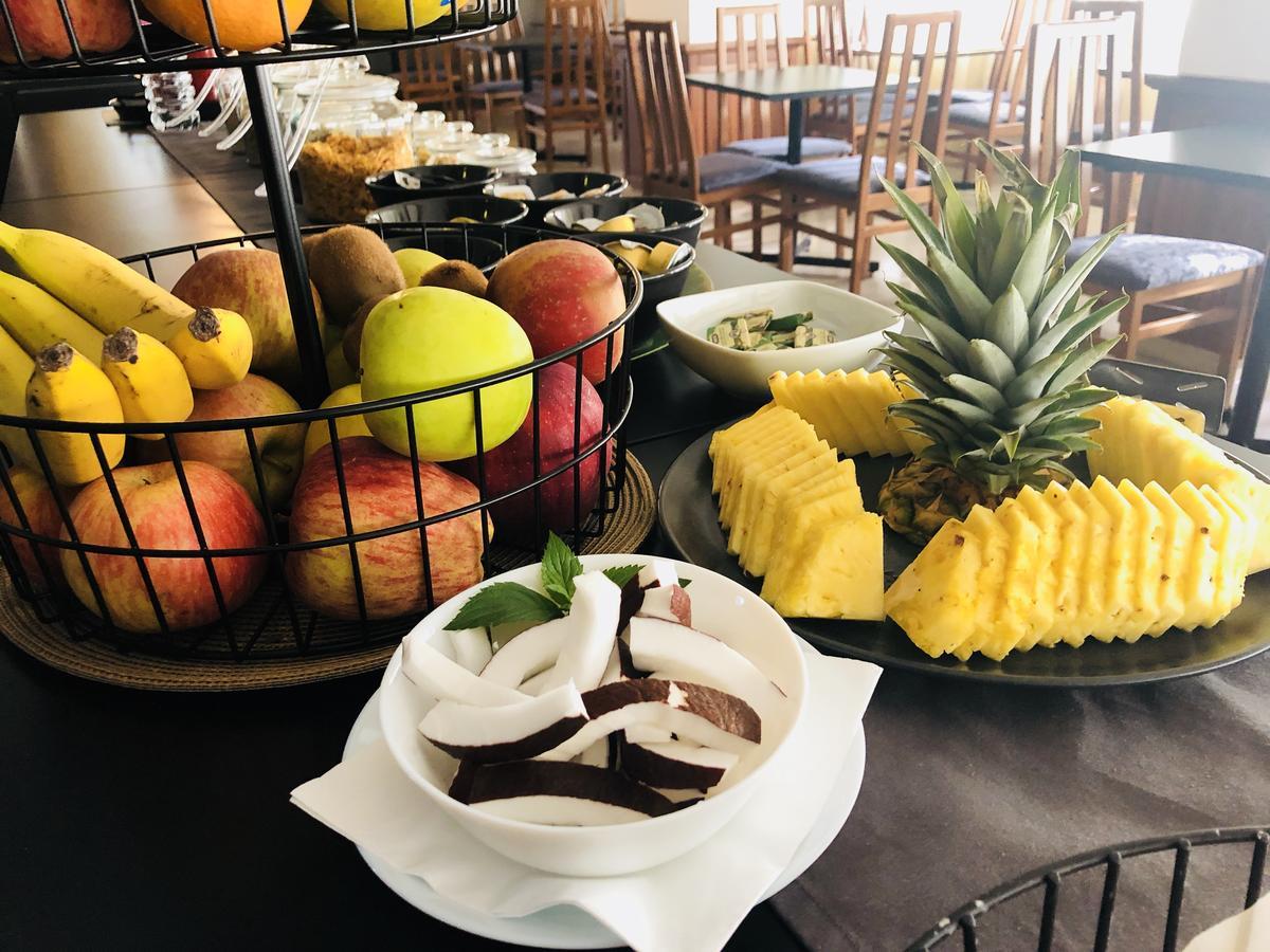 Hotel Aplo - Breakfast Experience แชร์เวีย ภายนอก รูปภาพ